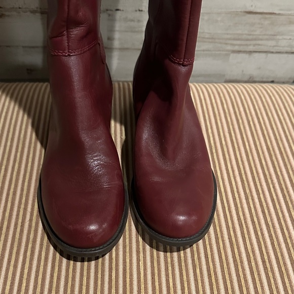 Nine West Elegant Burgundy Leather Knee-High Boots - Picture 2 of 7